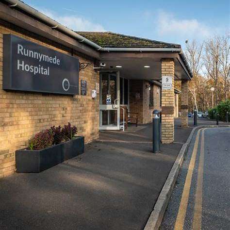 Ang Runnymede Hospital (bahagi ng Circle Health Group)