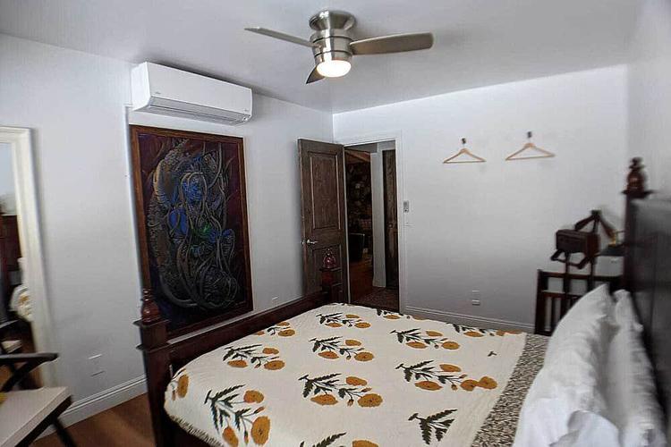 Bhumi Queen Room (1 orang)