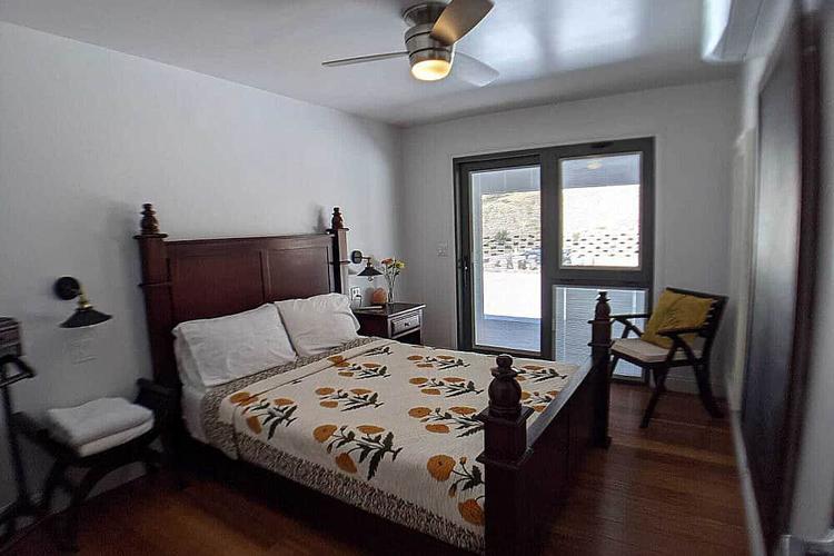 Kamar Bhumi Queen (2 Orang)