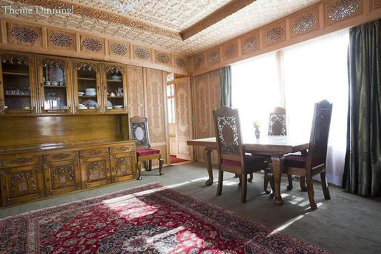 غرفة مزدوجة أو مزدوجة (2 شخص)