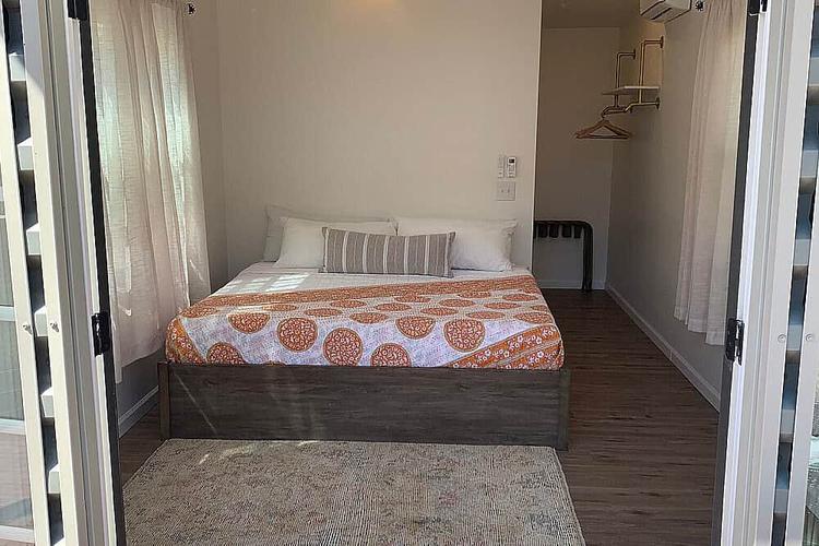 Lotus Pad King Tiny Home (Dalawang Panauhin)