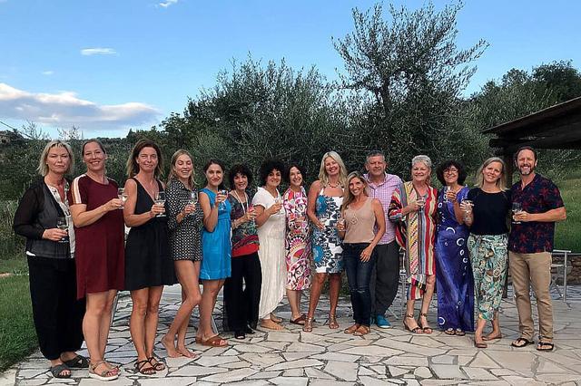 6 Araw ng All-Inclusive Art, Yoga, at Pagluluto Retreat sa Tuscany, Italya