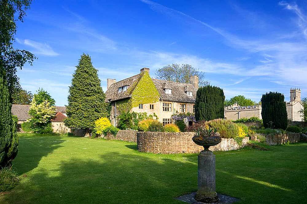 3 Meditasi Akhir Pekan Hari & Retret Yoga di Oxfordshire, Inggris