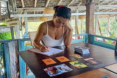 23 Araw ng araw para sa akin umatras na may personal na pagmomolde, Bali