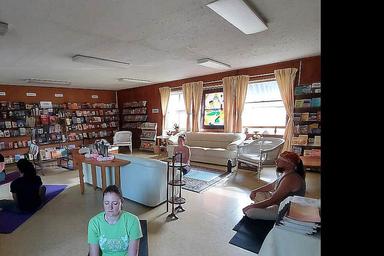 3 Araw na Gabay sa Pagninilay at Yoga Self-Care Retreat, Michigan, US