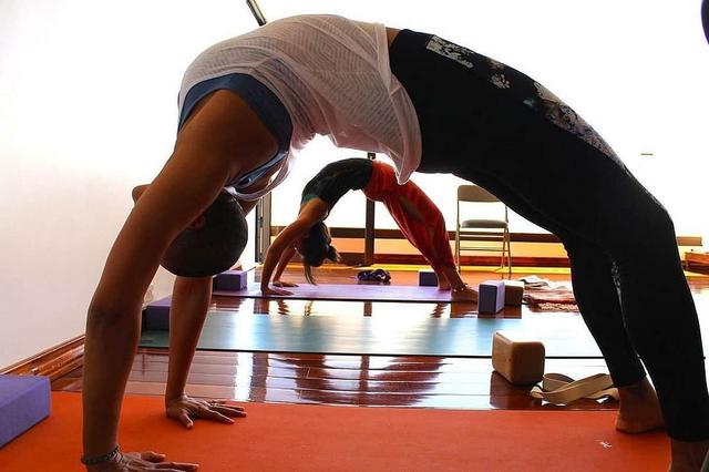 18 Araw ng 200-oras na Therapeutic Yoga Teacher Training sa California, US