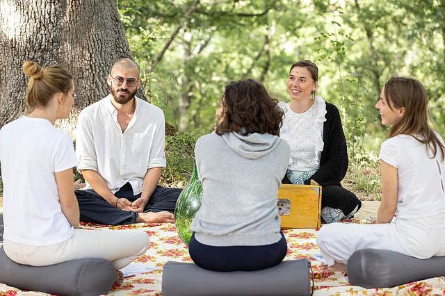 20 Araw 200 Oras Multi Style Yoga Teacher Training sa Tuscany