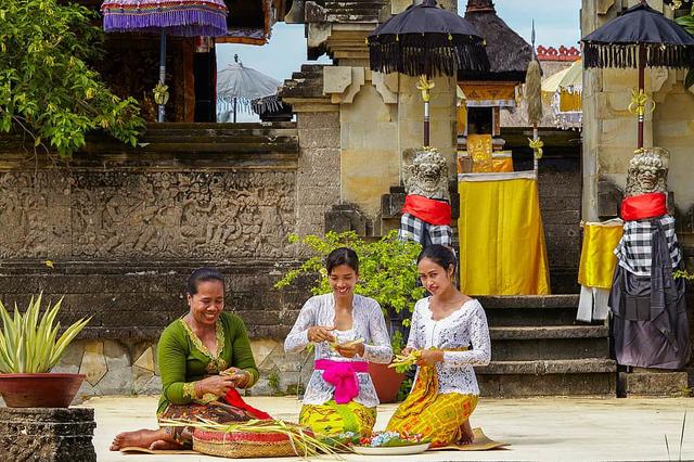 6 Retreat Yoga Budaya Hari di Lovina Beach, Bali