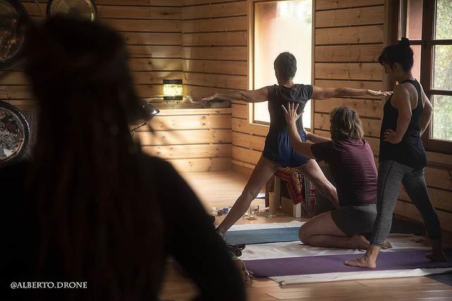 3 يوم Iyengar Yoga ، Hatha و Tantra Yoga في Avila ، إسبانيا