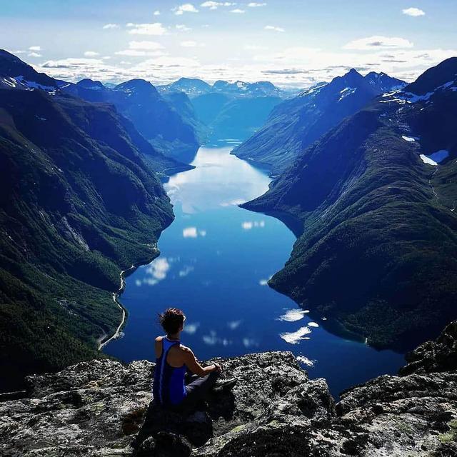 7 Araw ng yoga at pag -hiking retreat sa kamangha -manghang Norway