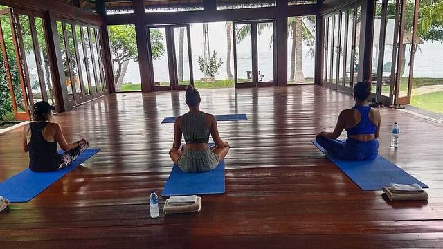 6 Retreat Yoga Budaya Hari di Lovina Beach, Bali