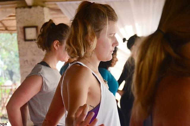 100 Pelatihan Guru Yoga Jam di Goa, India